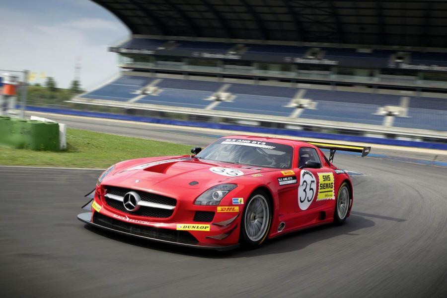  Mercedes-Benz SLS AMG GT3 2011 года  (фото 25 из 38)